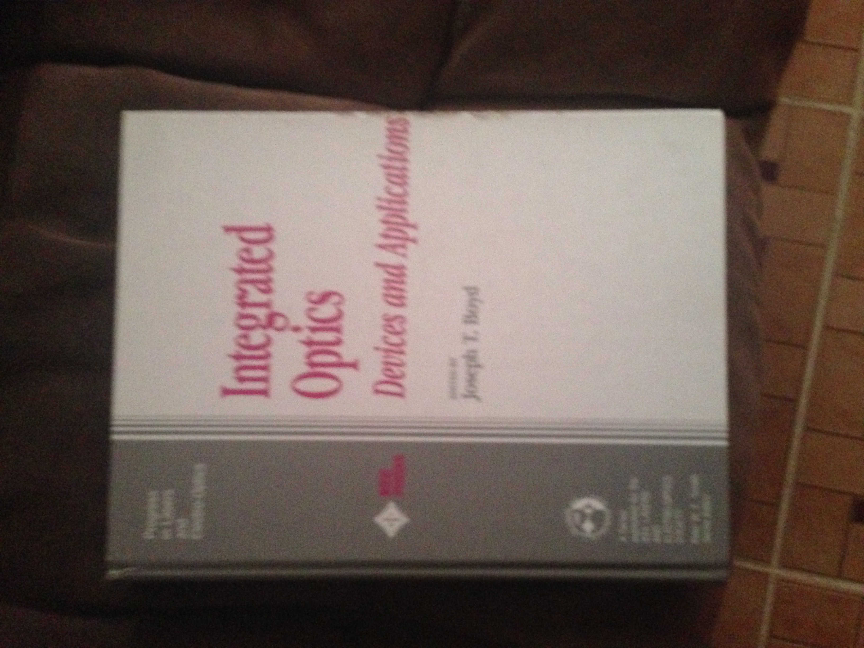 Integrated optics (Design and Applications)